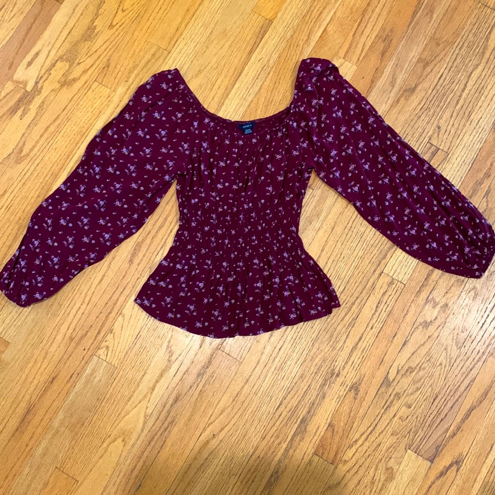 Beautiful floral blouse, burgundy. American Eagle 🦅 Small